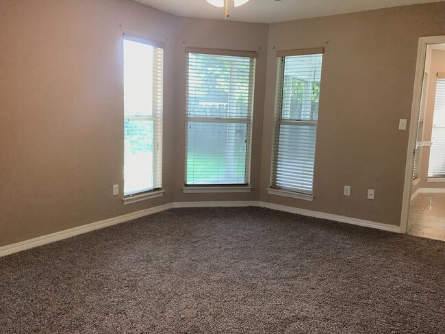 Building Photo - 166 Meadowbrook Ct