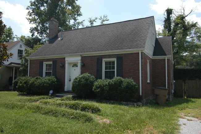 Building Photo - 2946 Primrose Cir