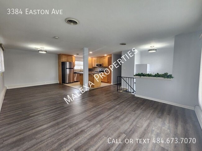 Building Photo - 3384 Easton Ave