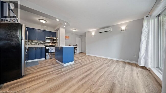 Photo du bâtiment - 640 GREY St