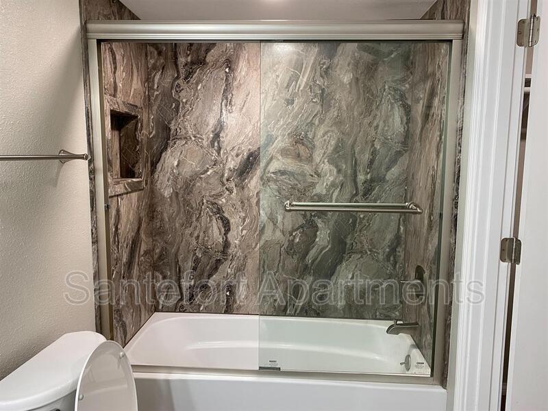 Foto principal - 5302 Haymeadow Ln