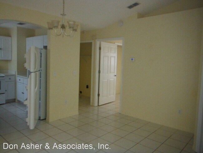 Foto del edificio - 3 br, 2 bath House - 2327 Santa Lucia Street