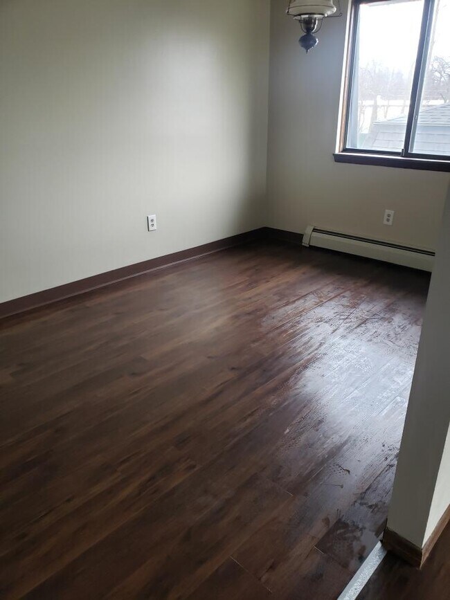 Bedroom - 194 Mead St