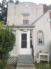 Building Photo - 3117 E St SE