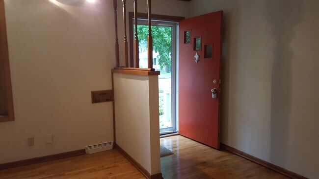 Foto del edificio - 1111 7th Ave SW