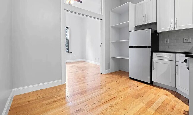 Building Photo - 211 West 53rd ST