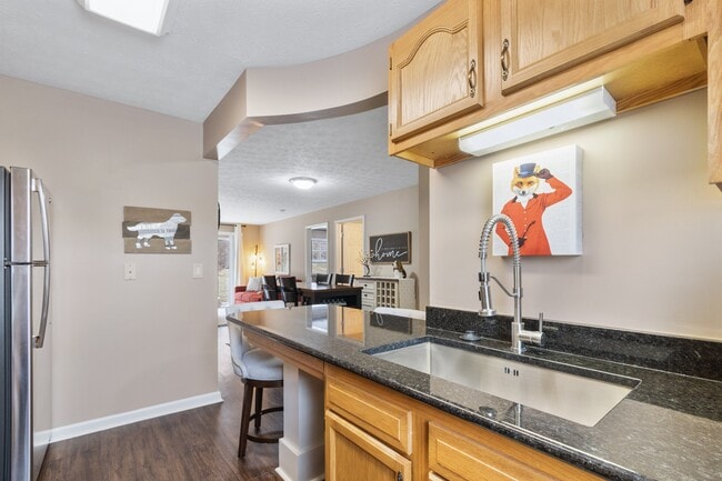 Building Photo - Heritage Trail