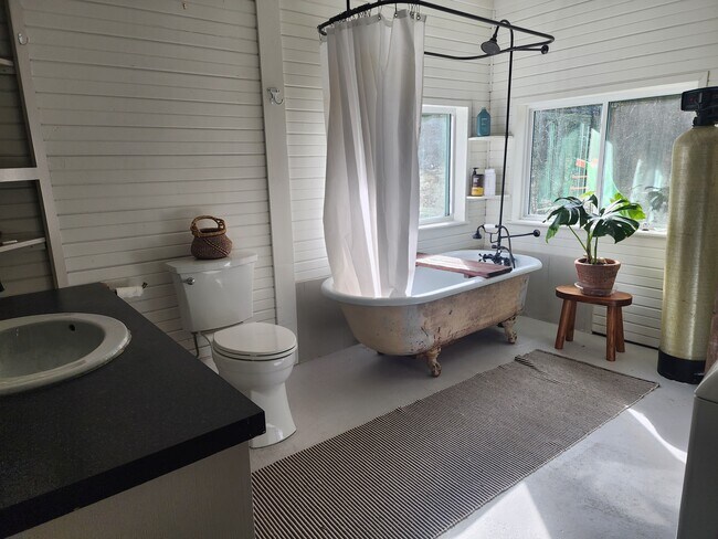 Foto del edificio - 160 County Road 5054