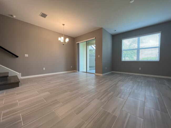 Building Photo - 29817 Southwell Ln