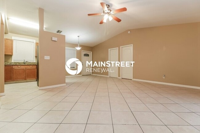 Building Photo - 3 Bedroom Pet-Friendly Home in Cape Coral,...