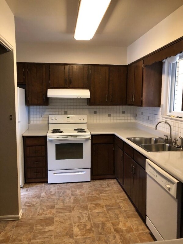 Foto del edificio - 4634 Routt St