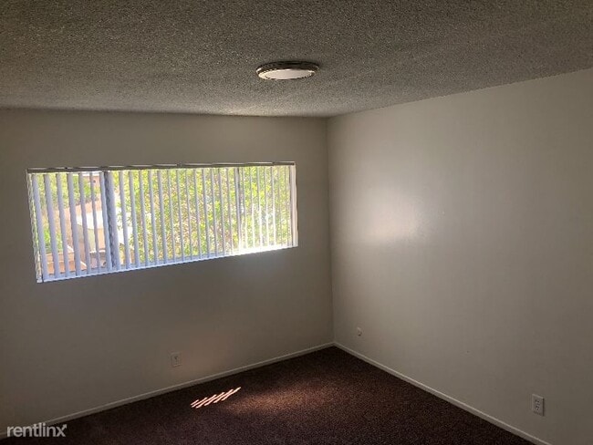 Building Photo - 10243 San Antonio Ave