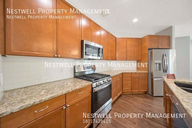 Building Photo - Newly Renovated 6-Bed Home in Daybreak