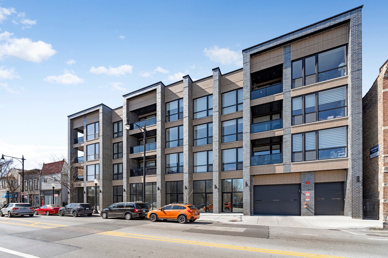 Foto principal - 1718 S Halsted St