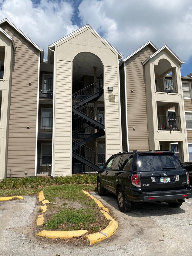 4708 Walden Cir Unit 1821, Orlando, FL 32811 Condo for Rent in
