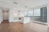 Primary Photo - 720 Rue Saint-Jacques