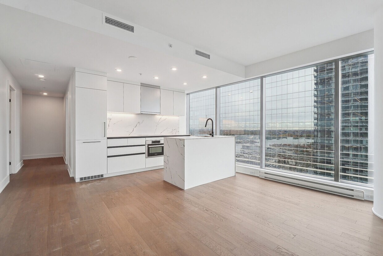 720 SaintJacques Rue, Montréal, QC H3C 1A1 Condo for Rent in