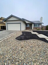 Building Photo - 814 Emperor Dr