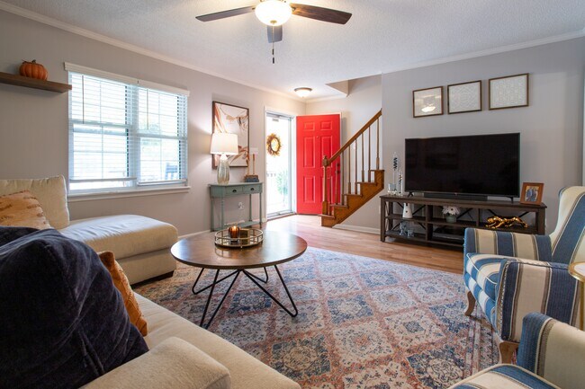 Foto del edificio - 1735 Kallaramo Rd