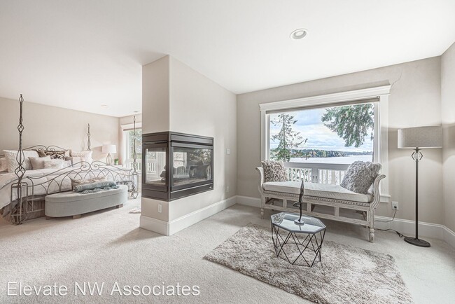 Foto del edificio - 4 br, 4.5 bath House - 8649 NE Juanita Drive