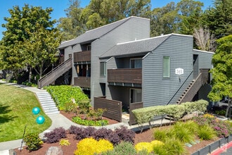 Building Photo - The Hilltop