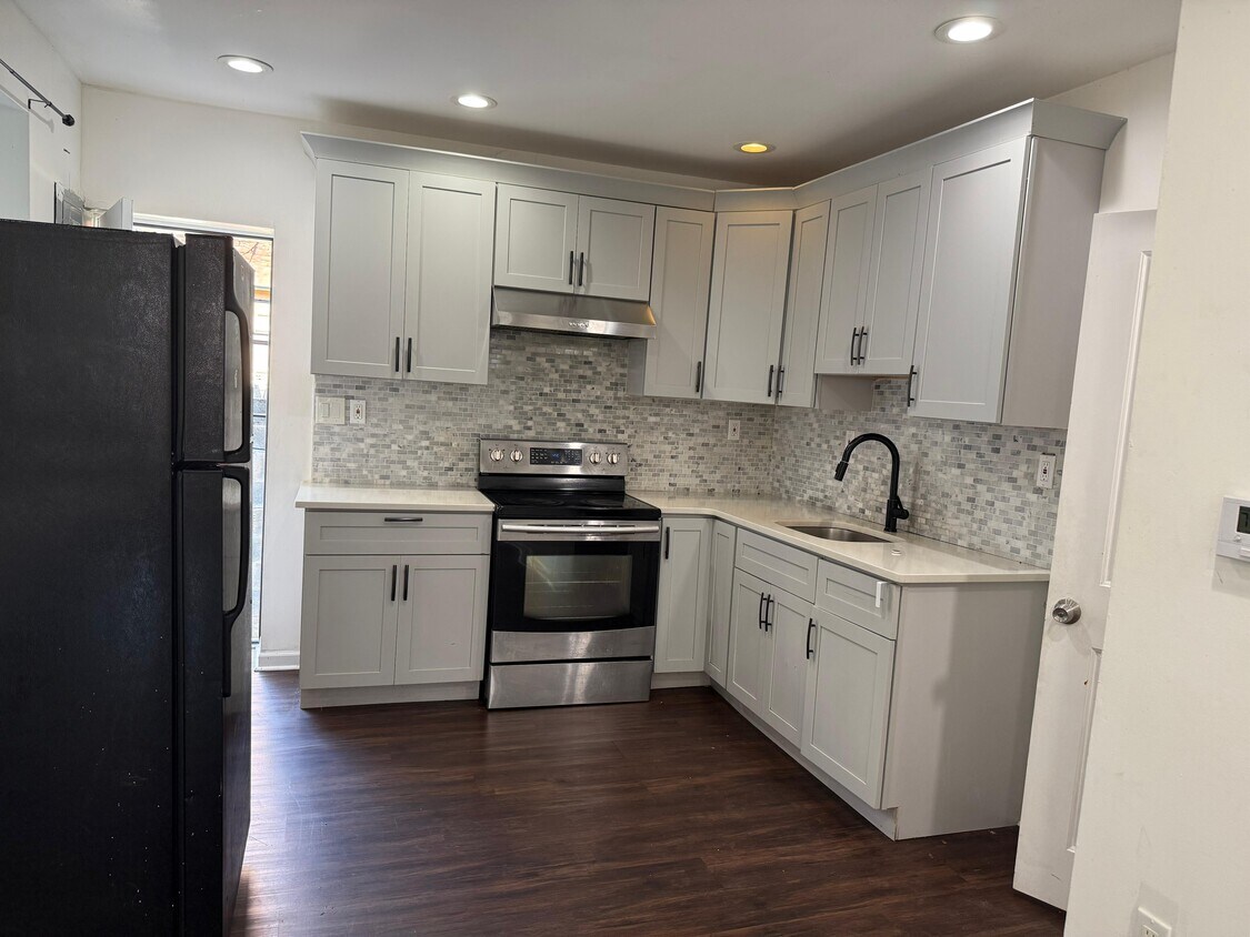 Foto principal - 3738 N Delhi St