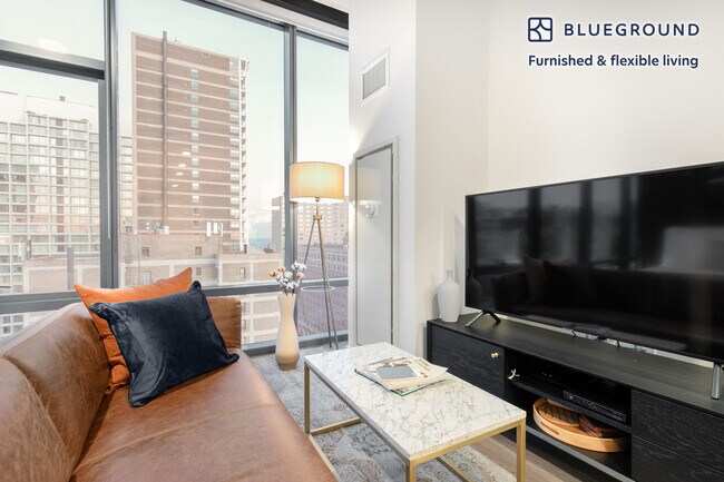 Foto del edificio - 450 W Belmont Ave