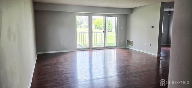 Building Photo - 8207 Tamarron Dr