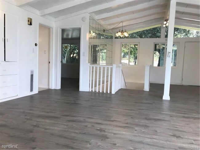 Building Photo - 3 br, 3 bath House - 181 E Alegria Ave