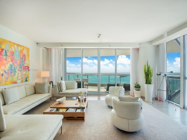Foto del edificio - 1331 Brickell Bay Dr