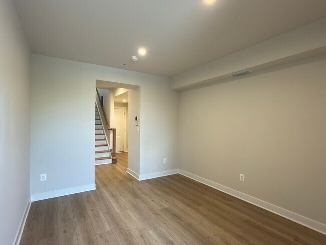 Foto del edificio - 14441 Albemarle Point Pl