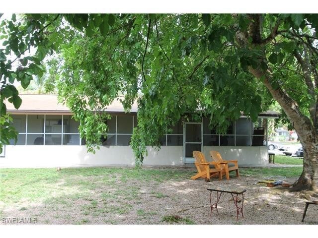 Building Photo - 2083 Monroe Ave