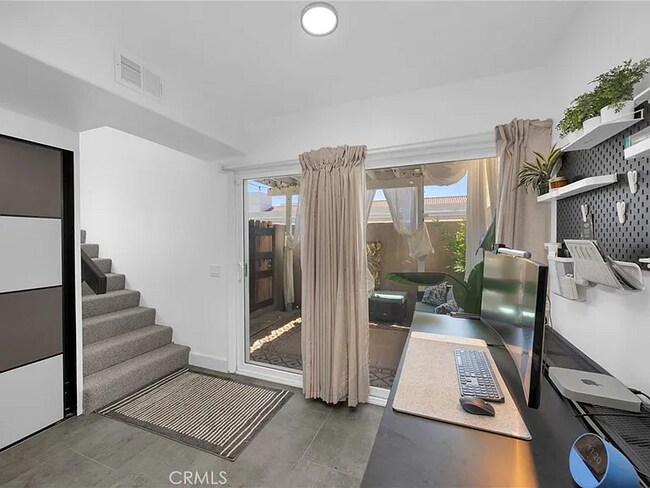 Foto del edificio - Secure This Beautiful Unit Today