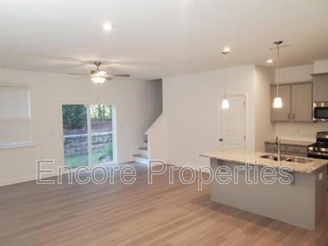 Building Photo - 137 Orvis Dr