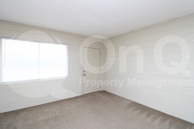 Building Photo - 16 1/2 South 81st Street