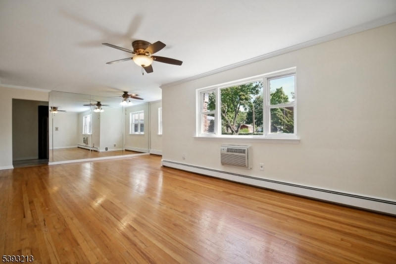 Primary Photo - 300 Claremont Ave