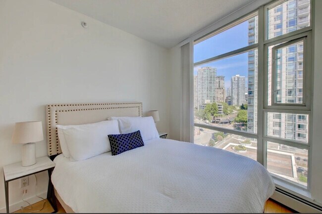 Photo du bâtiment - 139 Drake St