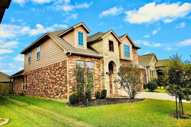 Building Photo - 13315 Canton Cliff Ct