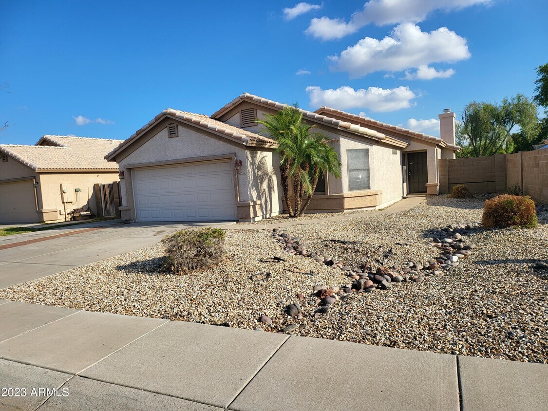 Foto principal - 9321 W Brown St