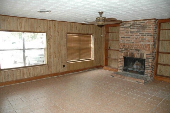 Foto del edificio - 3619 Kilkenny Dr