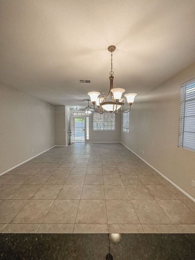 Building Photo - IMMACULATE REMODLED 2 STORY HOME IN HENDER...