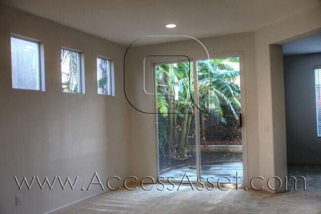 Foto del edificio - Spacious 3-Bedroom Temecula Home with Loft & Two-Car Garage