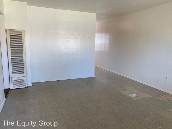 Building Photo - 700 S Encina St