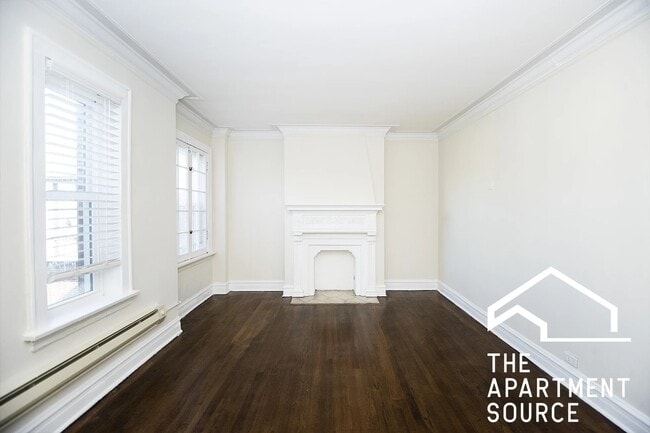 Foto del edificio - 918 Green Bay Rd