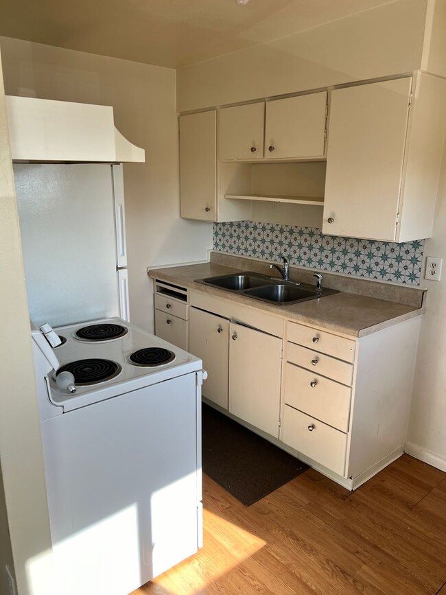 Foto del interior - 584 W. Clark Street