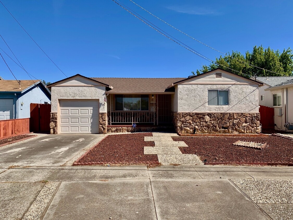 Charming 3 Bed 2 Bath Single Story Home in... House Rental in Antioch