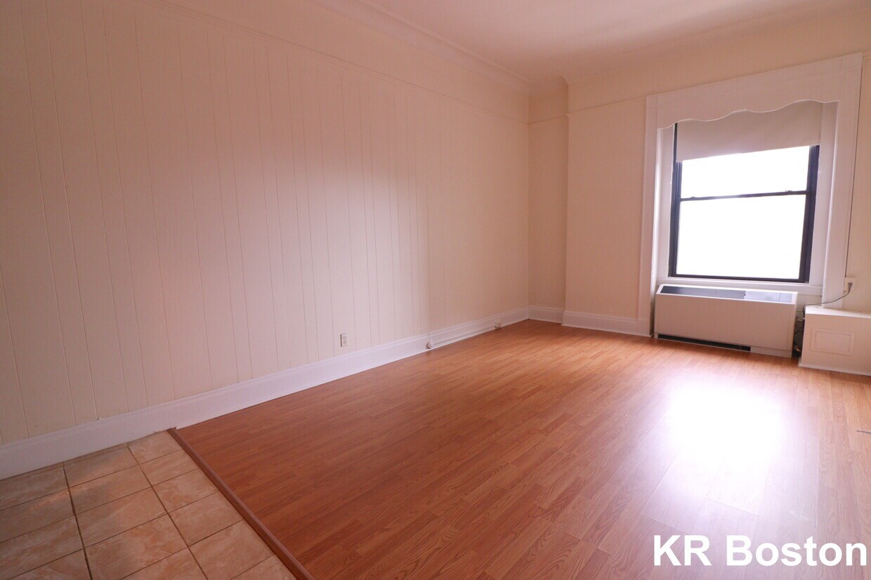 Building Photo - 15 Fayette St