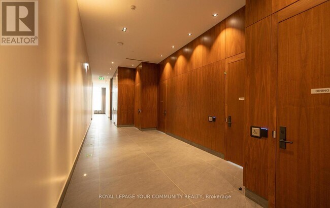 Building Photo - 7895 Jane St