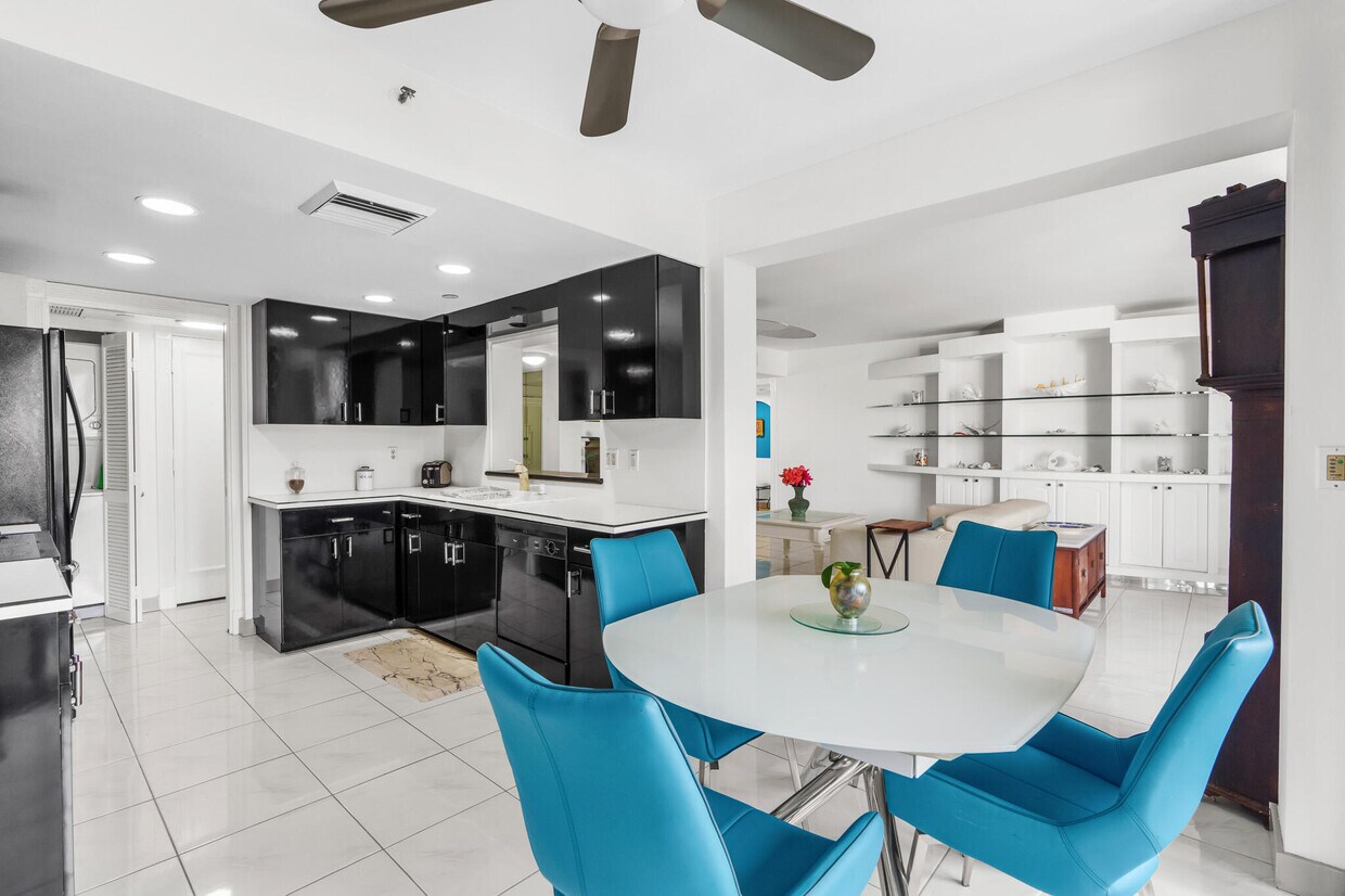 Foto principal - 3555 S Ocean Blvd
