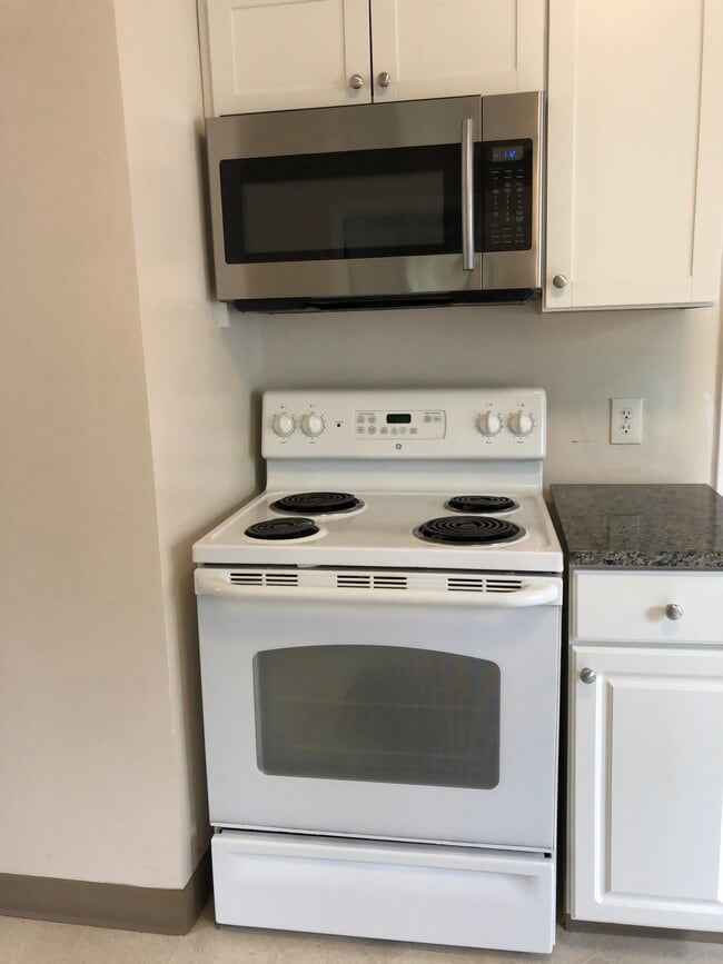 Foto del edificio - 2525 E 124th St